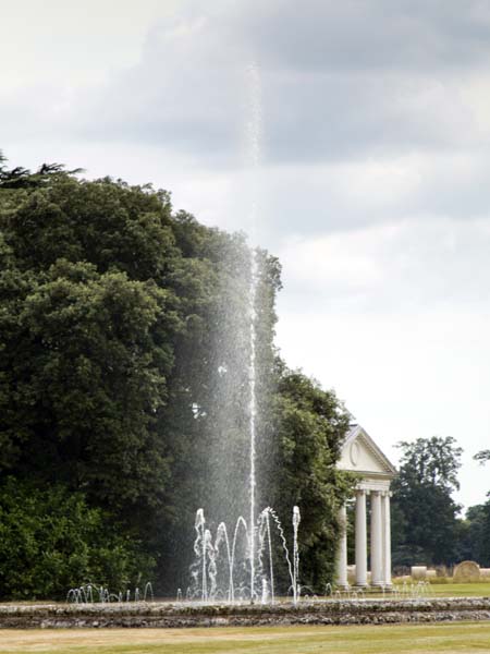 Fountain,Broadlands,Romsey