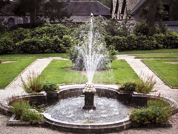Padstow,Prideaux Place,Gardens,Fountain
